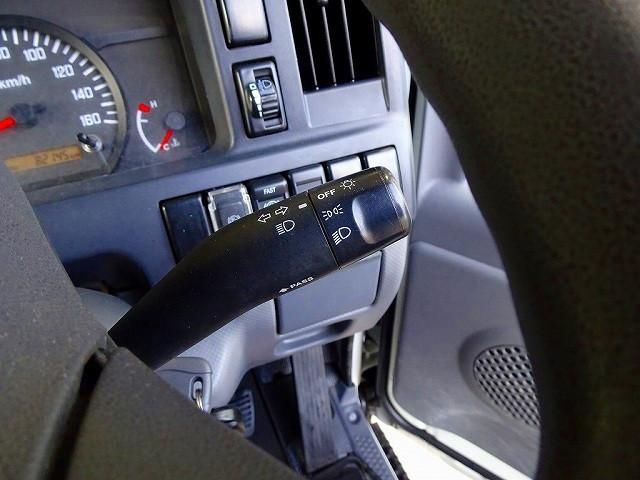 ISUZU ELF 2018 Image 31