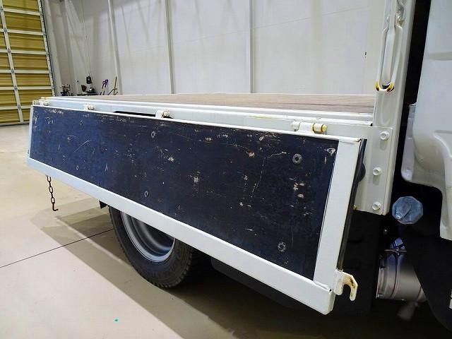 ISUZU ELF 2018 Image 31