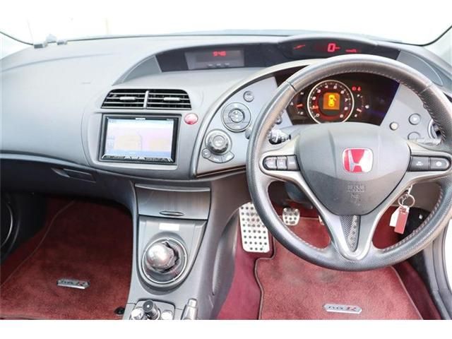 HONDA CIVIC HATCHBACK 2010 Image 31
