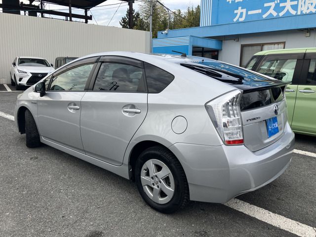 TOYOTA PRIUS 2010 Image 31
