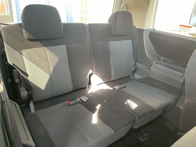 MITSUBISHI DELICA D:5 2WD 2007 Image 31