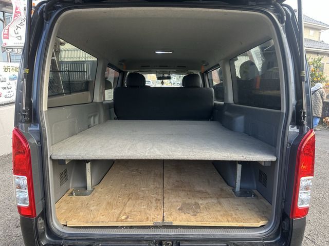 TOYOTA HIACE VAN 2WD 2004 Image 31