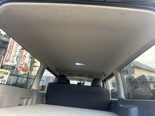 TOYOTA HIACE VAN 2WD 2004 Image 31