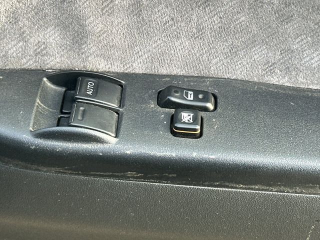 TOYOTA HIACE VAN 2WD 2004 Image 31