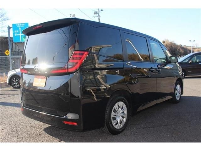 TOYOTA NOAH 2022 Image 31