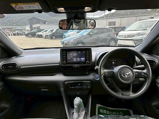 TOYOTA YARIS HYBRID 2023 Image 31