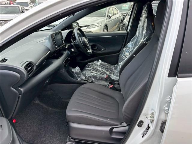 TOYOTA YARIS HYBRID 2023 Image 31