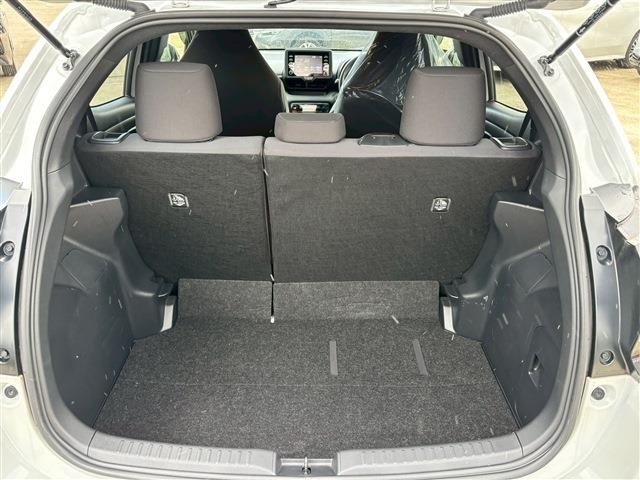 TOYOTA YARIS HYBRID 2023 Image 31