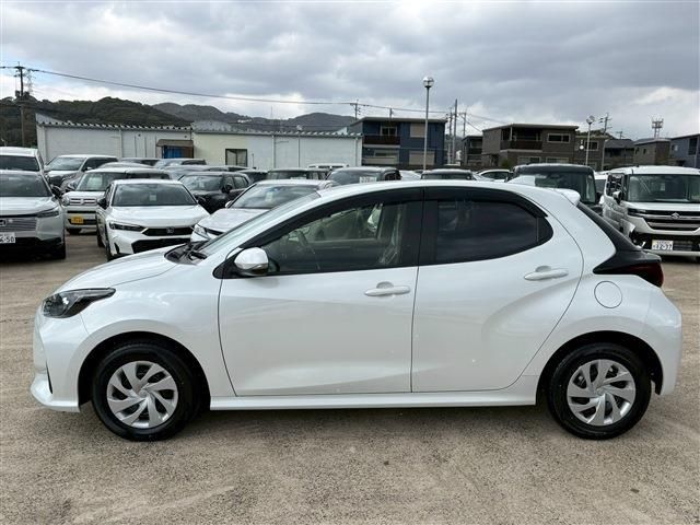 TOYOTA YARIS HYBRID 2023 Image 31