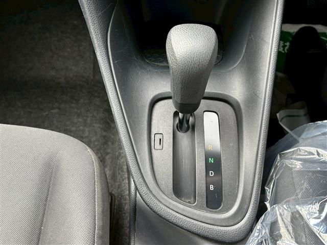 TOYOTA YARIS HYBRID 2023 Image 31