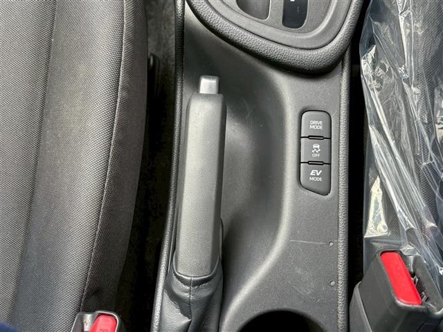 TOYOTA YARIS HYBRID 2023 Image 31