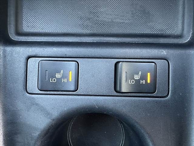 TOYOTA PRIUS 2019 Image 31