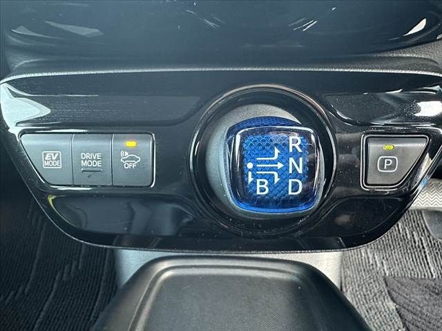 TOYOTA PRIUS 2019 Image 31