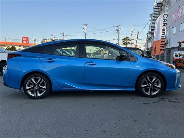 TOYOTA PRIUS 2019 Image 31