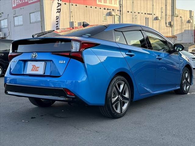 TOYOTA PRIUS 2019 Image 31