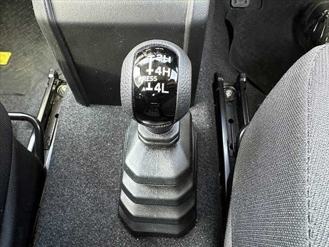 SUZUKI JIMNY 4WD 2023 Image 31