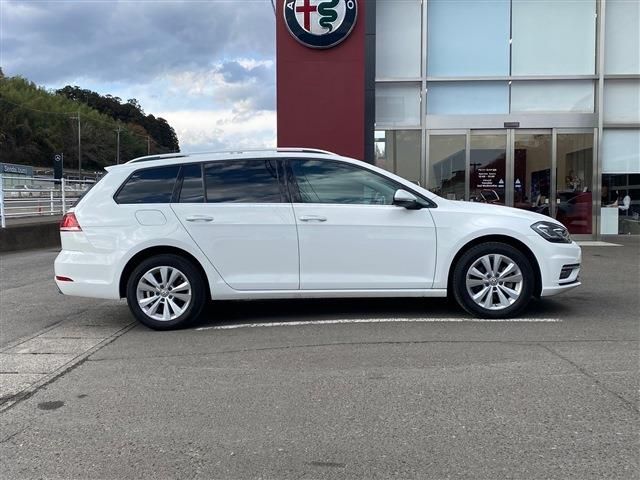 VOLKSWAGEN GOLF VARI 2017 Image 31