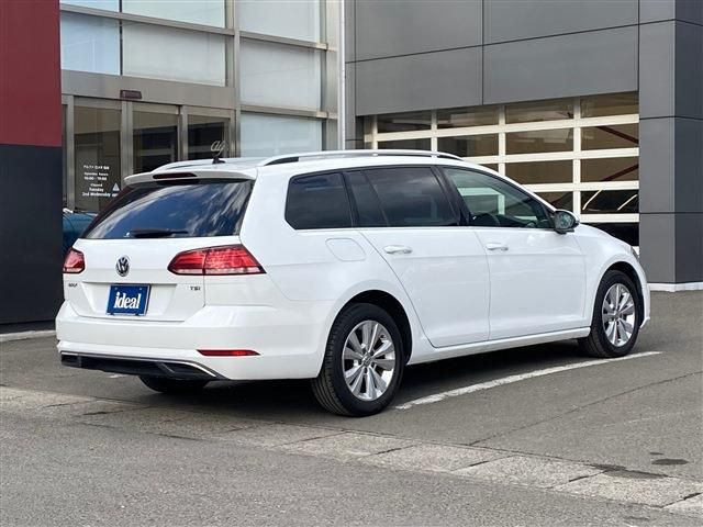 VOLKSWAGEN GOLF VARI 2017 Image 31