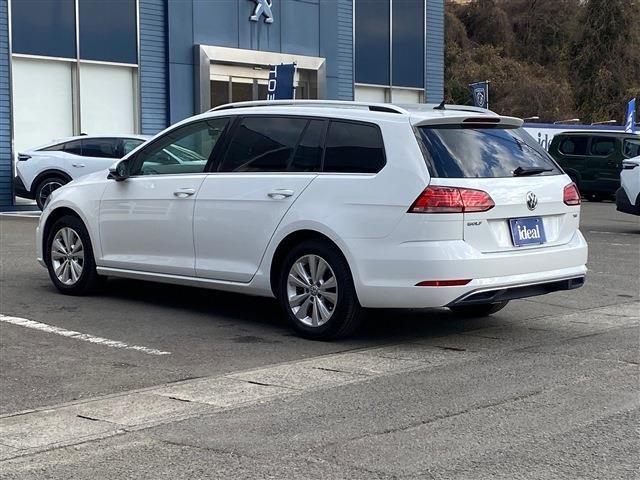 VOLKSWAGEN GOLF VARI 2017 Image 31