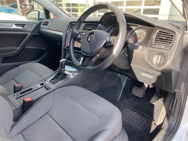 VOLKSWAGEN GOLF VARI 2017 Image 31