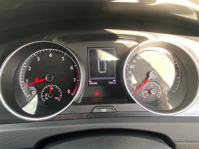 VOLKSWAGEN GOLF VARI 2017 Image 31