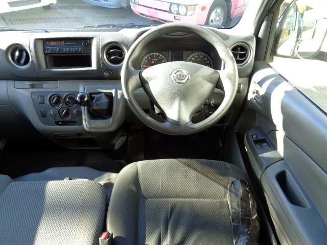 NISSAN NV350 CARAVAN 2015 Image 31