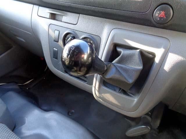 NISSAN NV350 CARAVAN 2015 Image 31