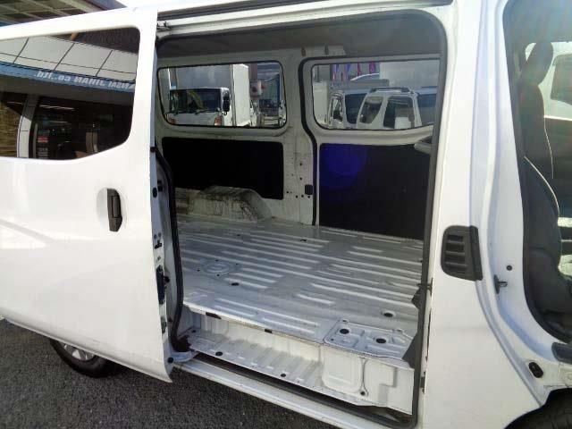NISSAN NV350 CARAVAN 2015 Image 31