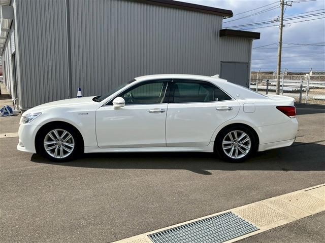 TOYOTA CROWN SEDAN HYBRID 2015 Image 31
