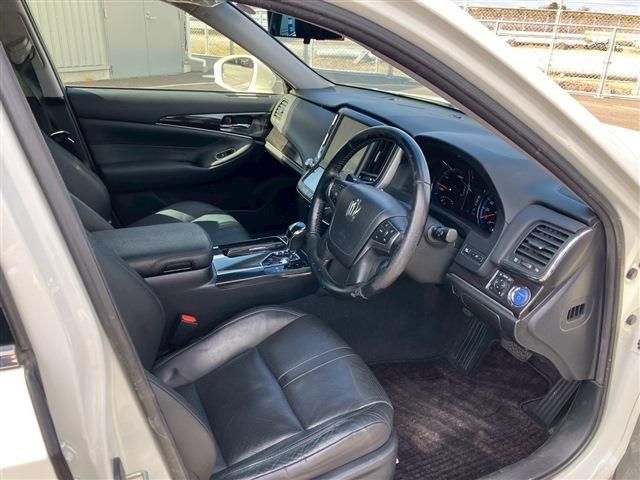 TOYOTA CROWN SEDAN HYBRID 2015 Image 31