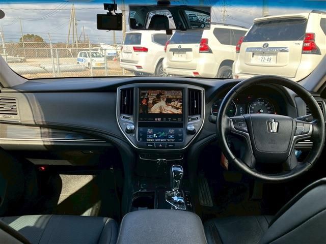 TOYOTA CROWN SEDAN HYBRID 2015 Image 31