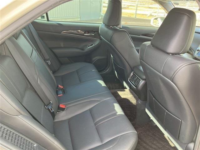 TOYOTA CROWN SEDAN HYBRID 2015 Image 31