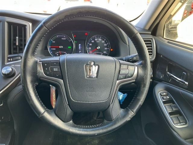 TOYOTA CROWN SEDAN HYBRID 2015 Image 31