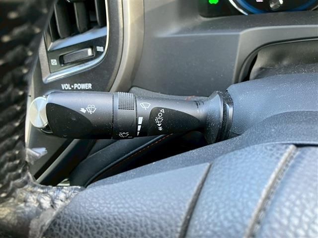 TOYOTA CROWN SEDAN HYBRID 2015 Image 31