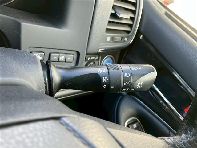 TOYOTA CROWN SEDAN HYBRID 2015 Image 31