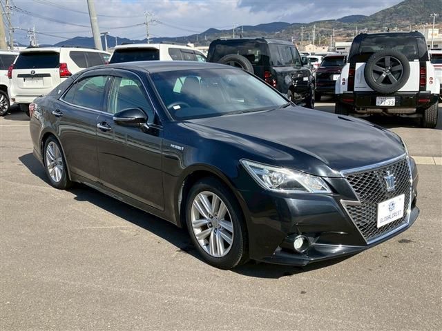 TOYOTA CROWN SEDAN HYBRID 2014 Image 31