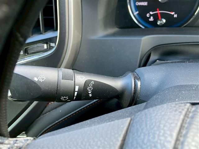 TOYOTA CROWN SEDAN HYBRID 2014 Image 31