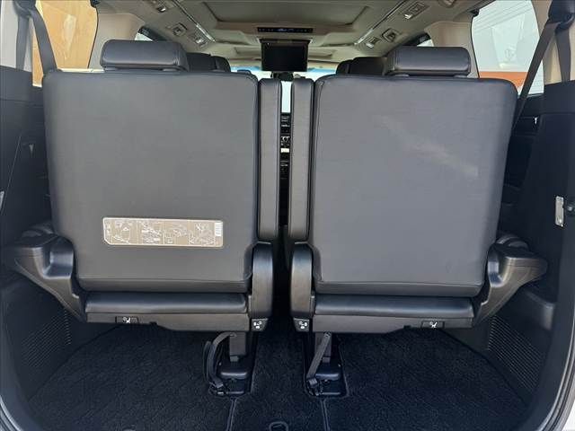 TOYOTA VELLFIRE 2019 Image 31