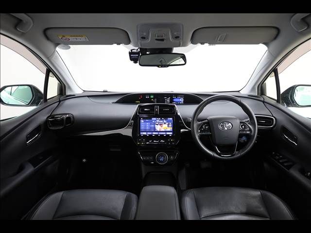 TOYOTA PRIUS PHV 2020 Image 31