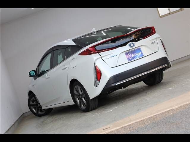 TOYOTA PRIUS PHV 2020 Image 31