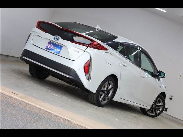 TOYOTA PRIUS PHV 2020 Image 31
