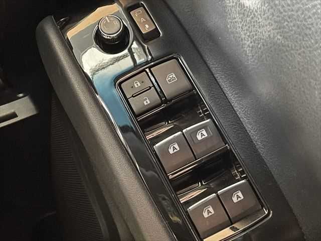 TOYOTA ALPHARD 2017 Image 31