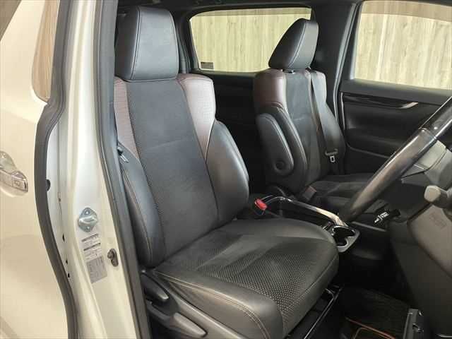TOYOTA ALPHARD 2017 Image 31