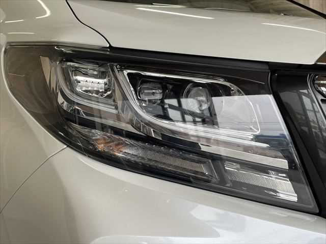 TOYOTA ALPHARD 2017 Image 31