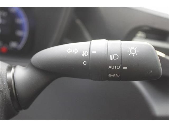 TOYOTA COROLLA SEDAN HYBRID 2023 Image 31