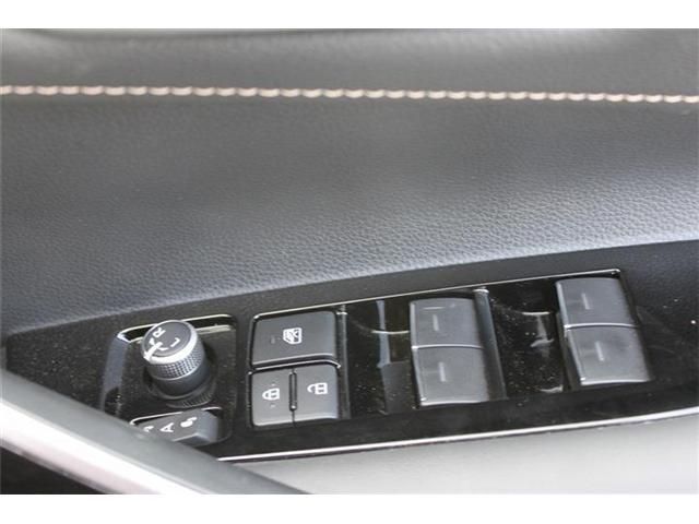 TOYOTA COROLLA SEDAN HYBRID 2023 Image 31