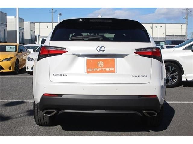 TOYOTA LEXUS NX200T 2015 Image 31
