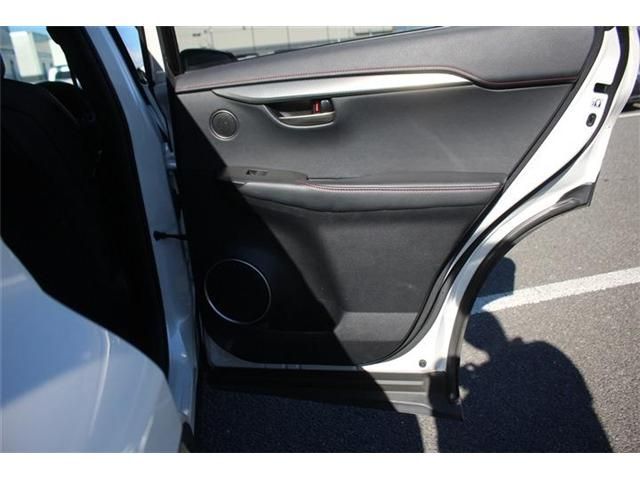 TOYOTA LEXUS NX200T 2015 Image 31