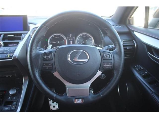 TOYOTA LEXUS NX200T 2015 Image 31