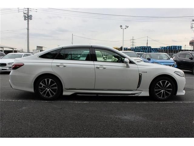 TOYOTA CROWN SEDAN HYBRID 2020 Image 31